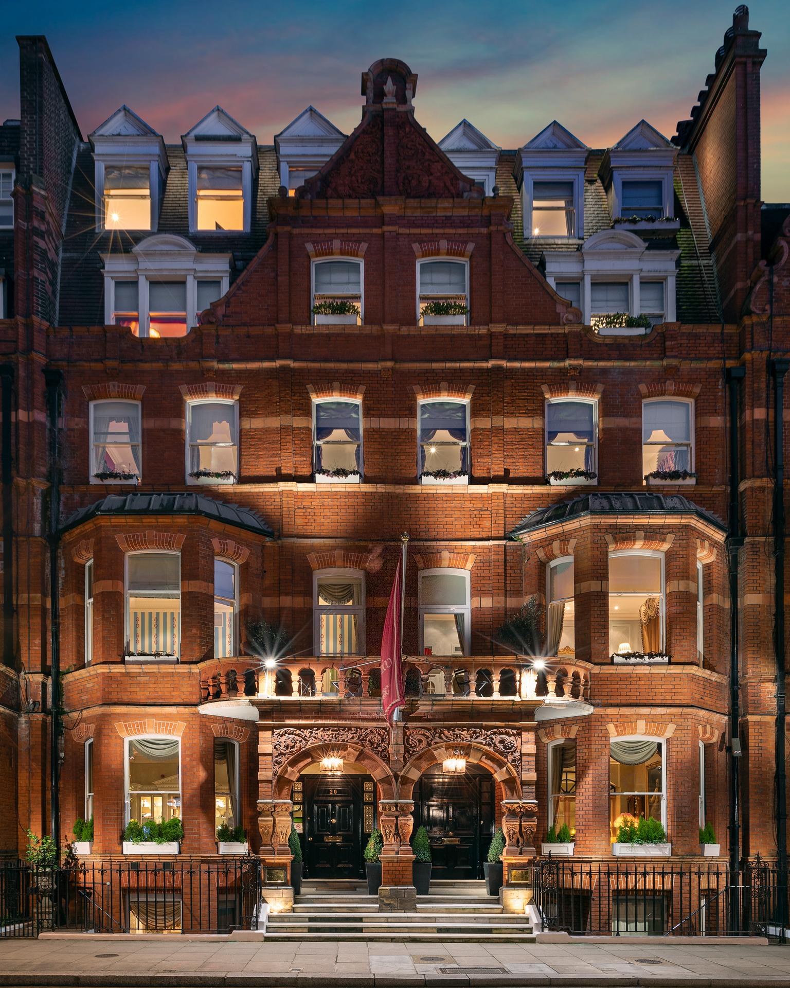 San Domenico House in England