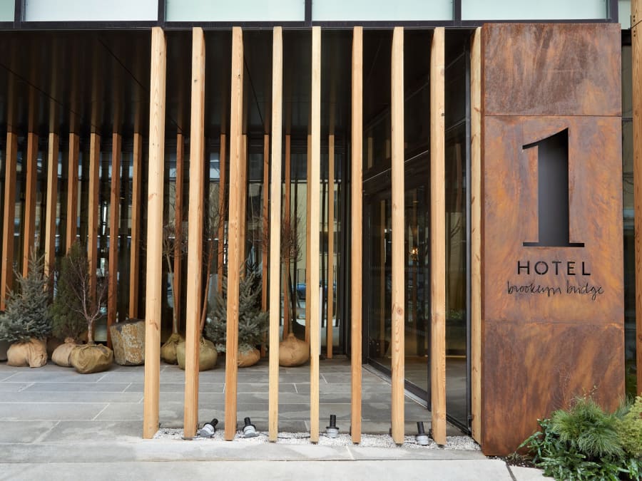 1 Hotel Brooklyn Bridge