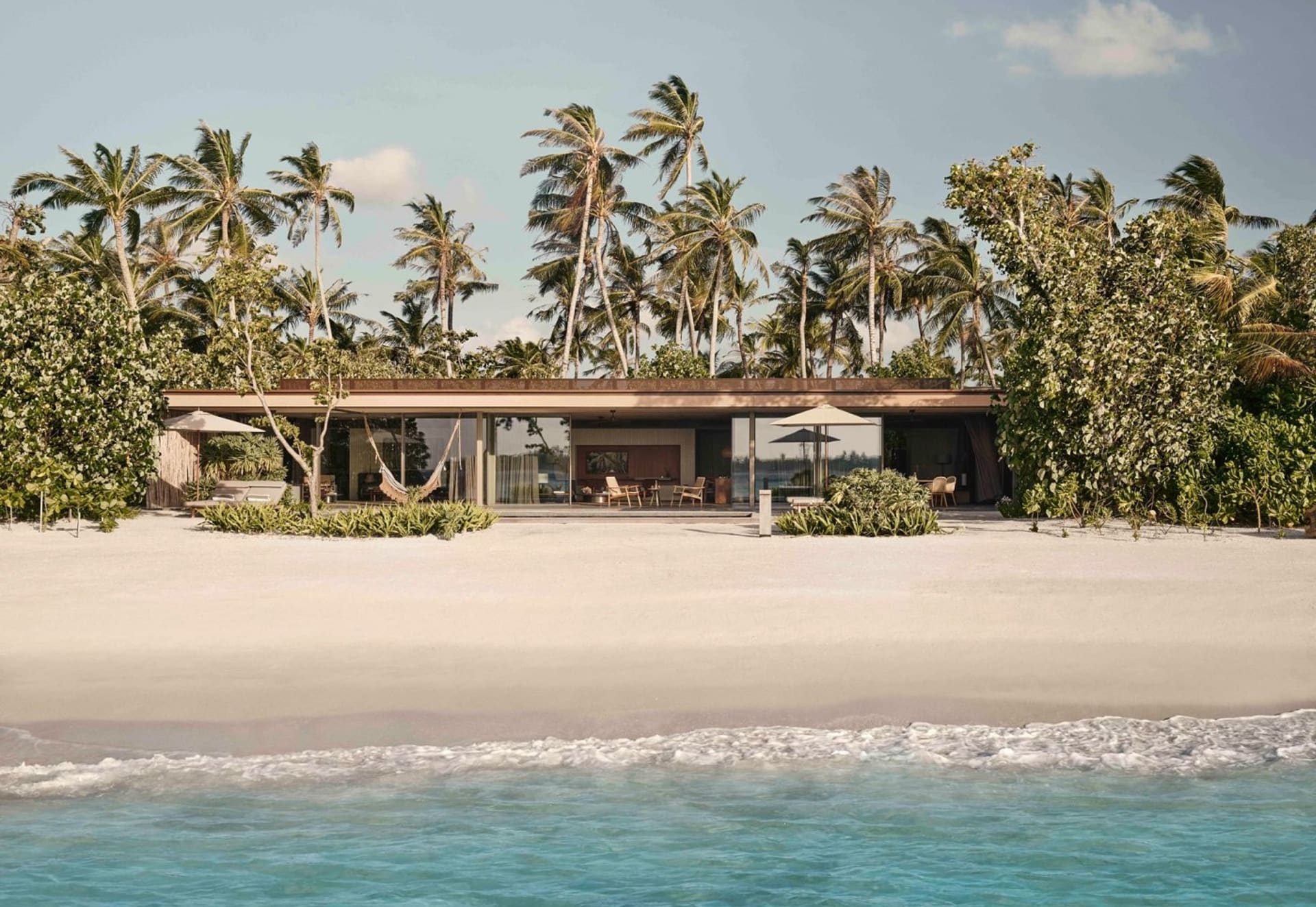 Patina Maldives, Fari Islands