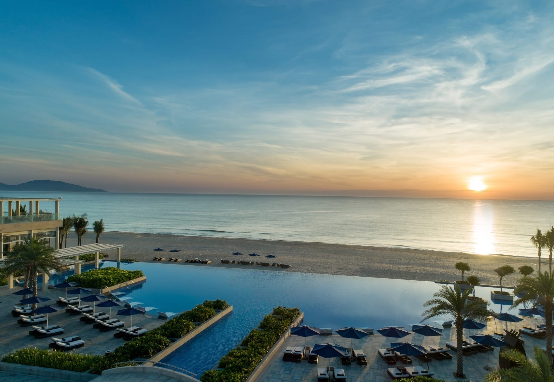 Sheraton Grand Danang Beach Resort & SPA