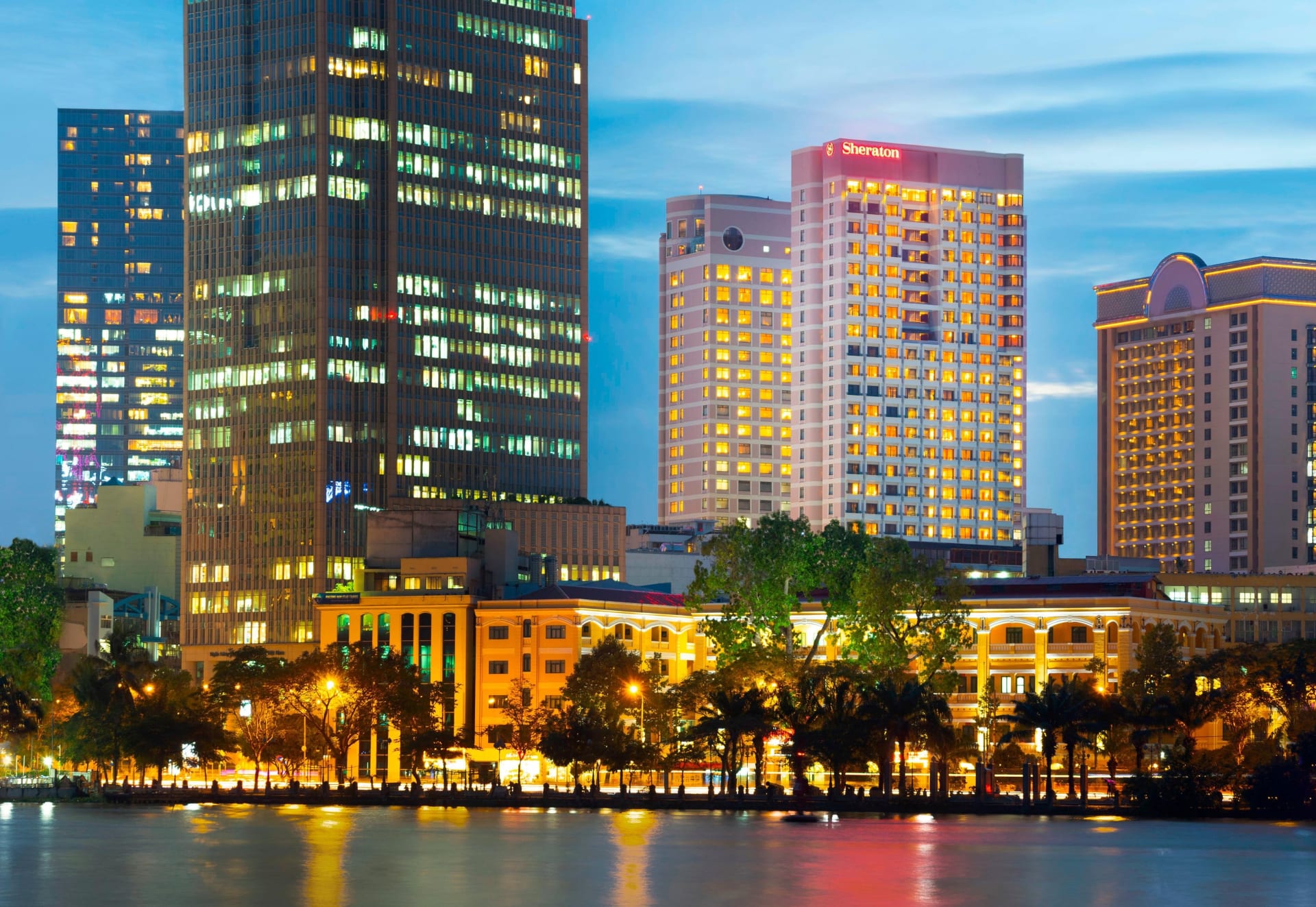 Sheraton Saigon Grand Opera Hotel