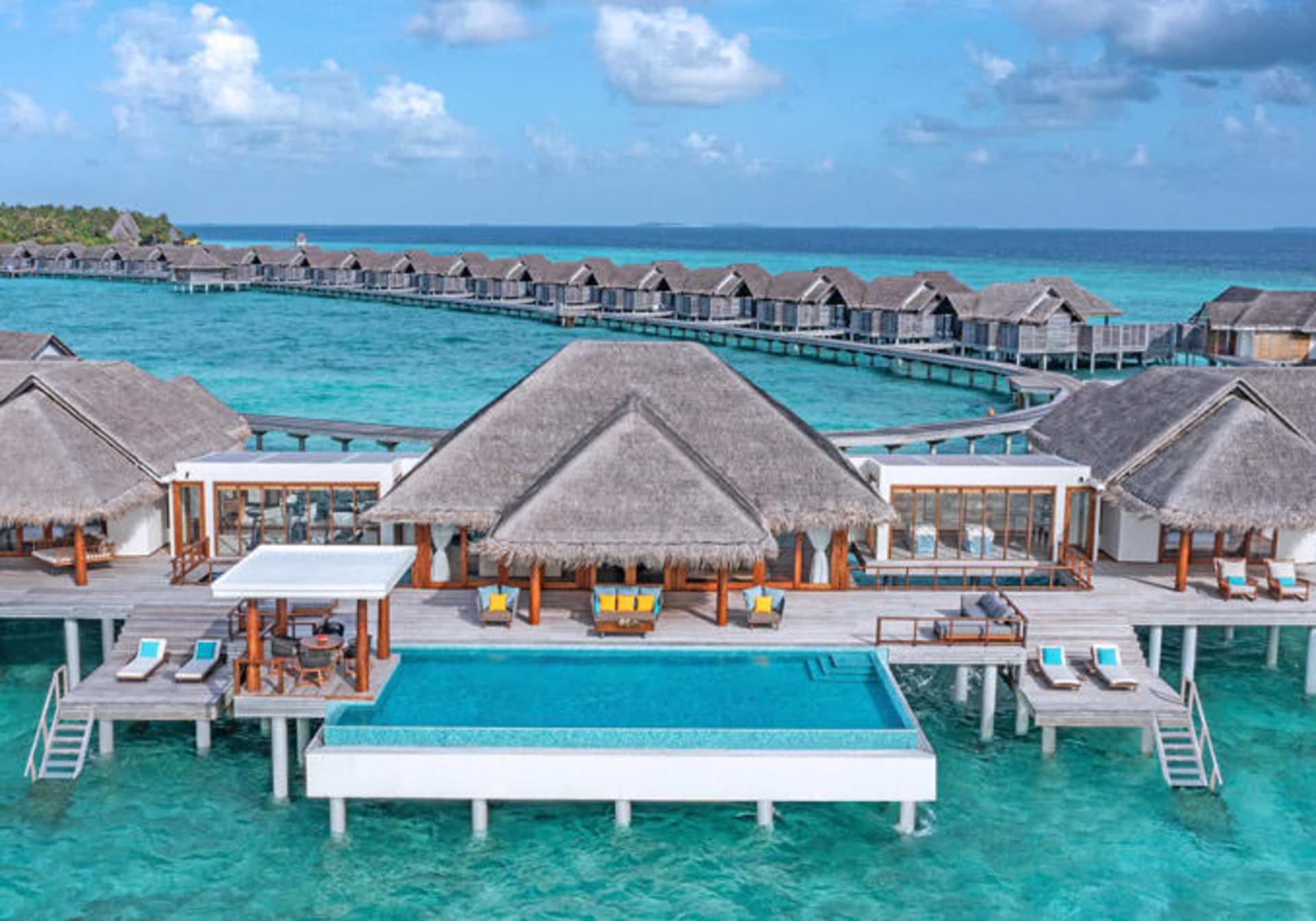 Anantara Kihavah Maldives Villas