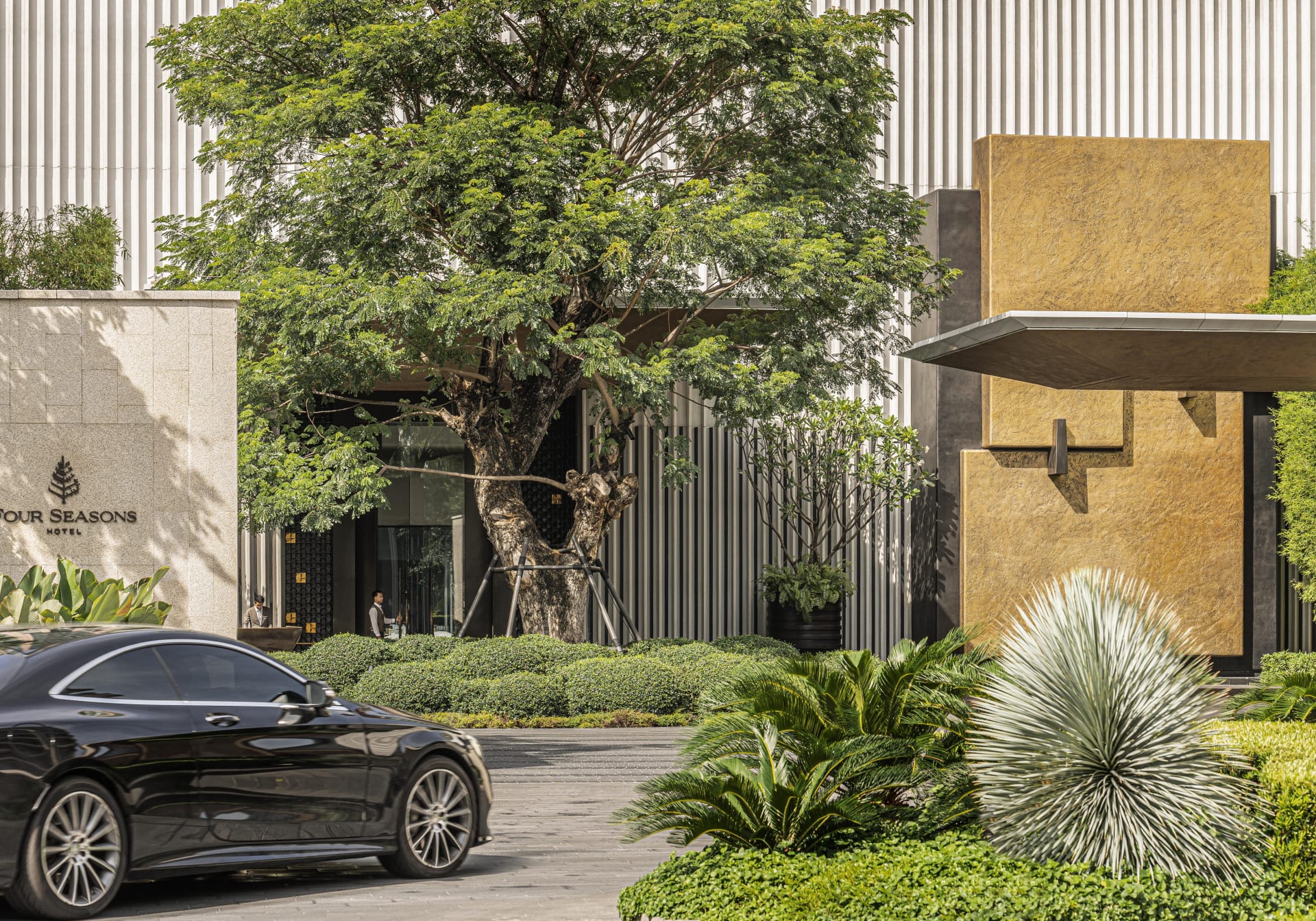 Four Seasons Hotel Bangkok at Chao Phraya River