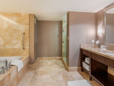 Omni Los Angeles Hotel at California Plaza – foto 2