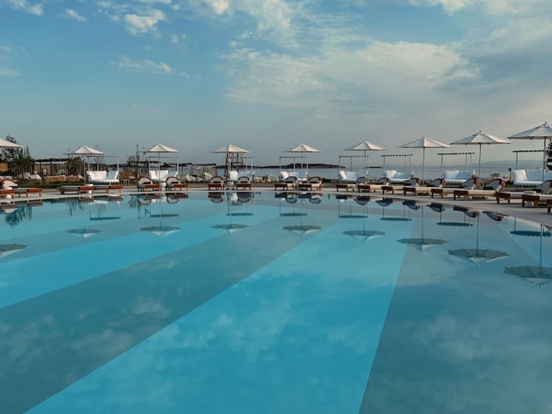 91 Athens Riviera, The Resort