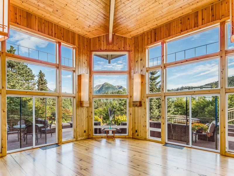 Stillpoint Lodge