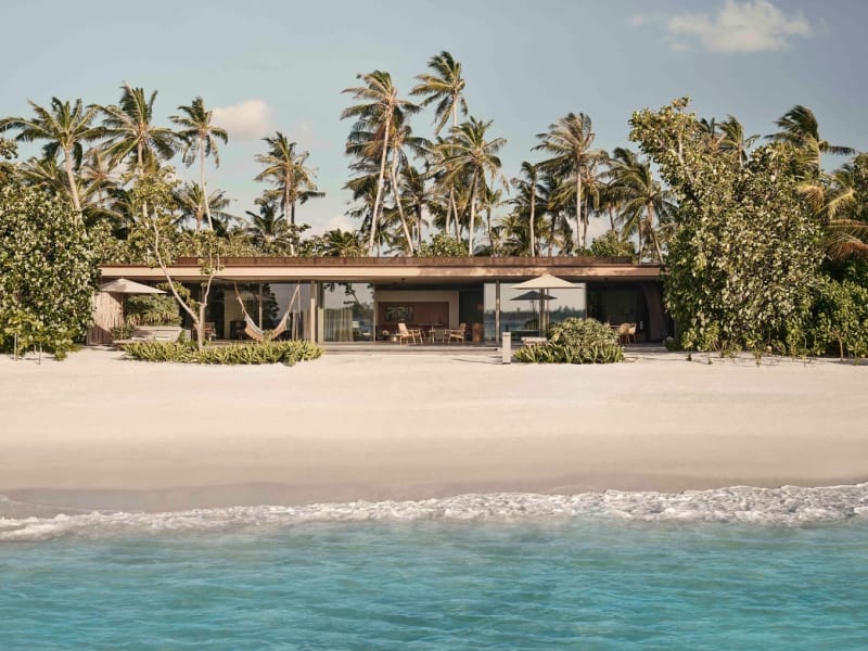 Patina Maldives, Fari Islands