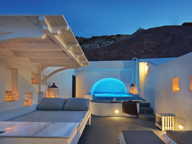 Astarte Suites