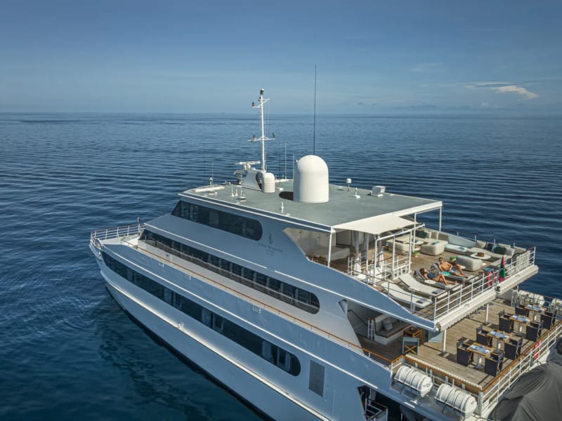 Four Seasons Explorer, Palau - Cruising Resort