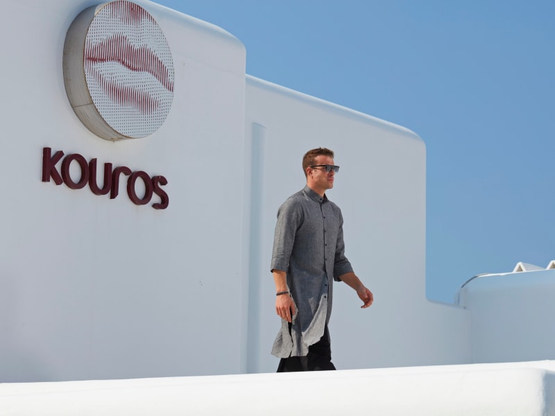 Kouros Hotel & Suites