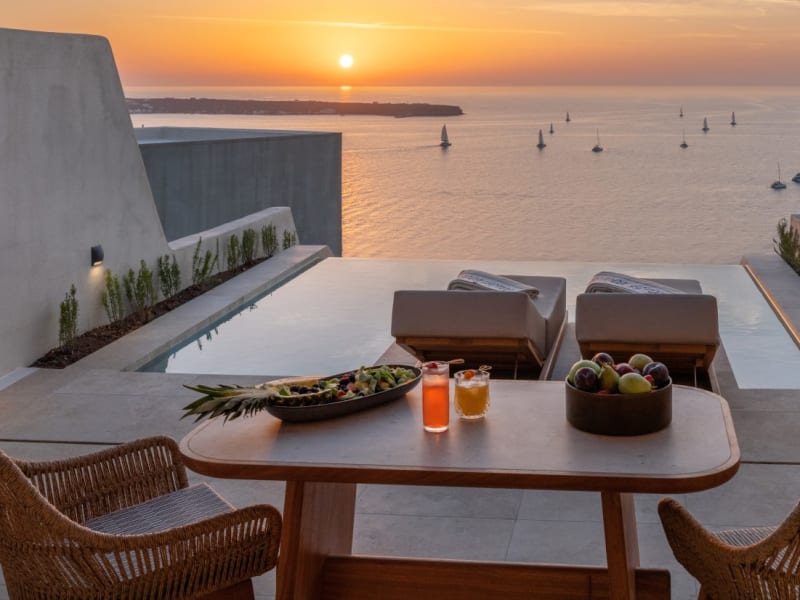 Santo Mine Oia Suites