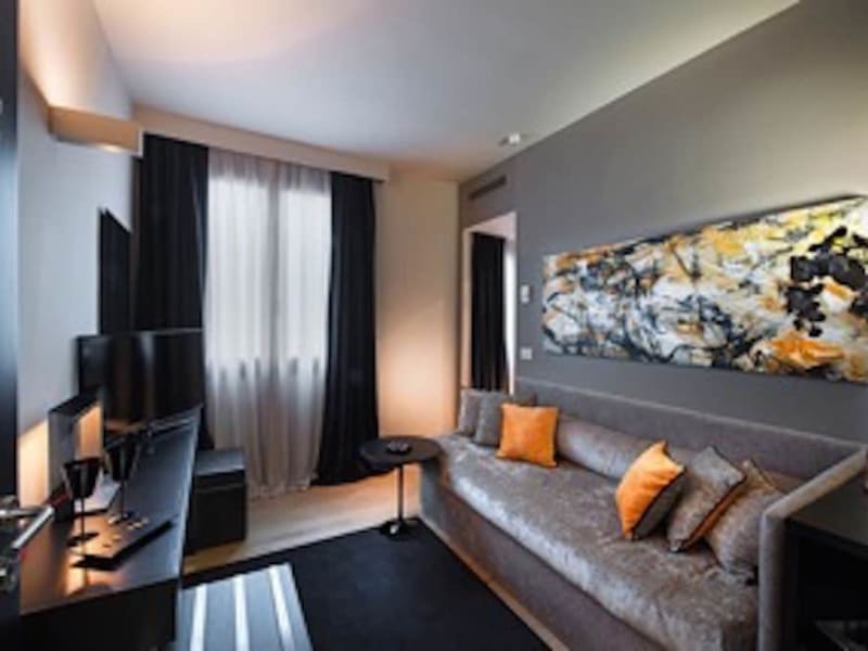 Charming House DD724