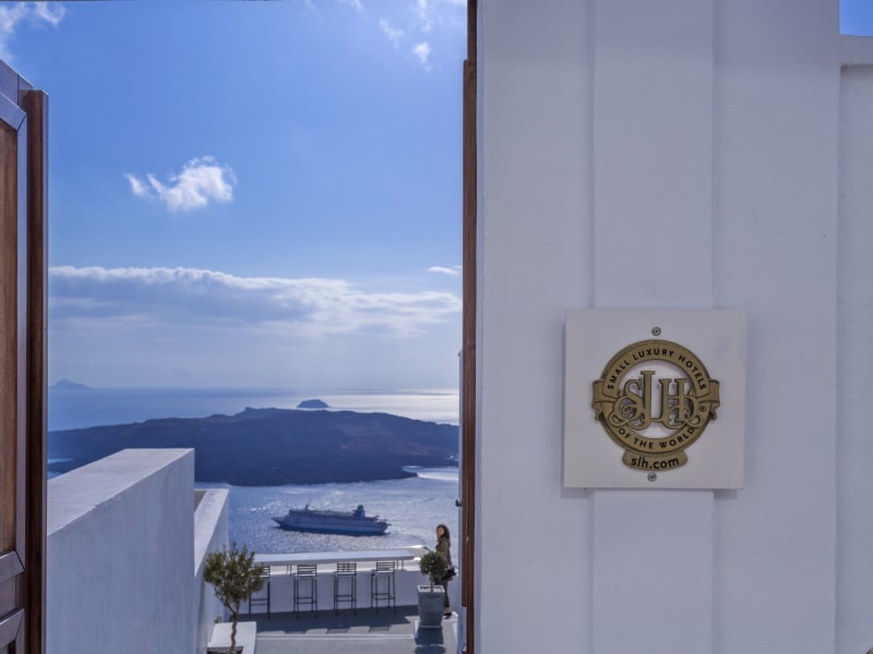 Cosmopolitan Suites