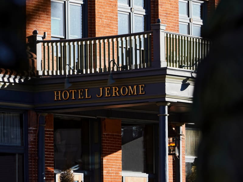 Hotel Jerome, Auberge Collection