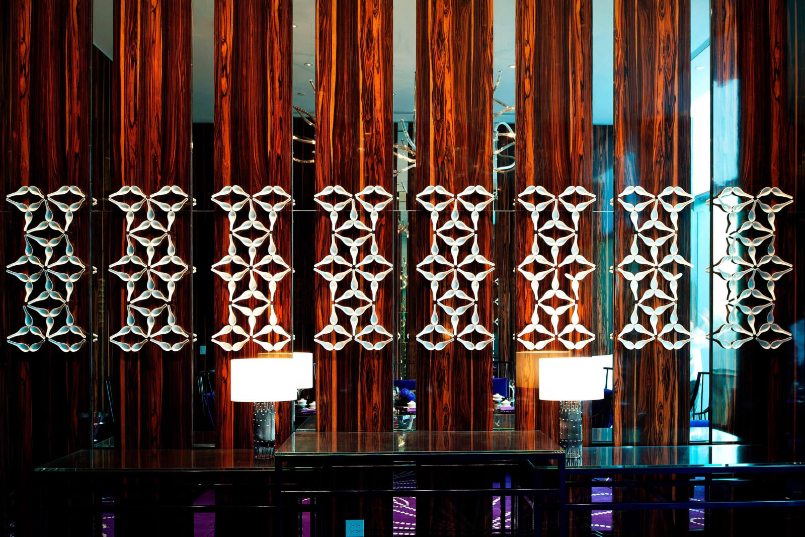 The interior design of YEN Chinese Restaurant