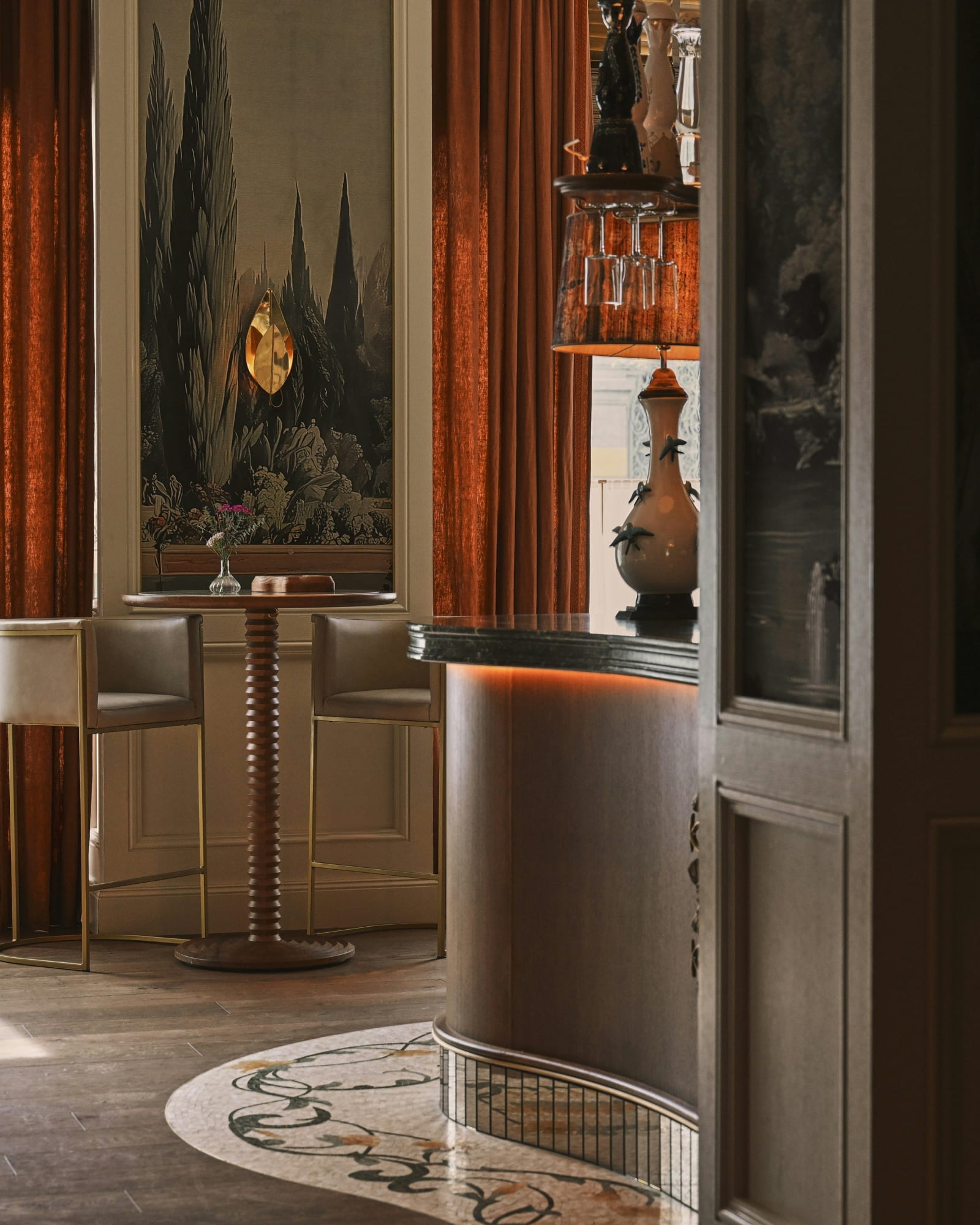 METROPOLIS HOTEL & CLUB – foto 1
