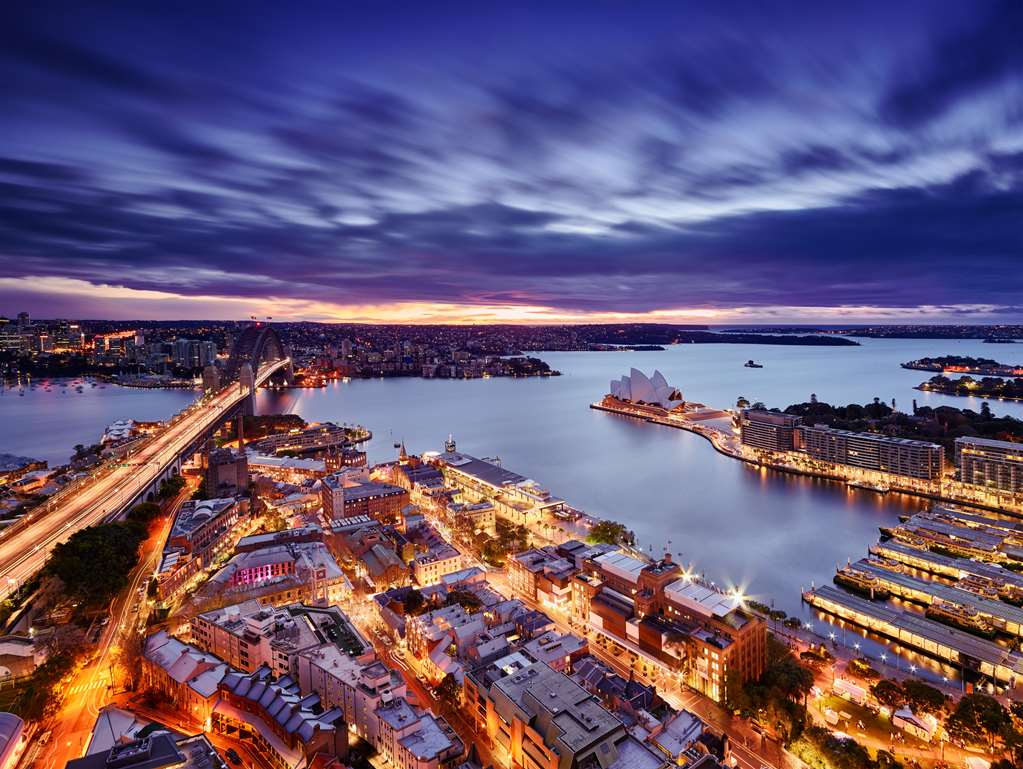 Exterior of Shangri-La Sydney