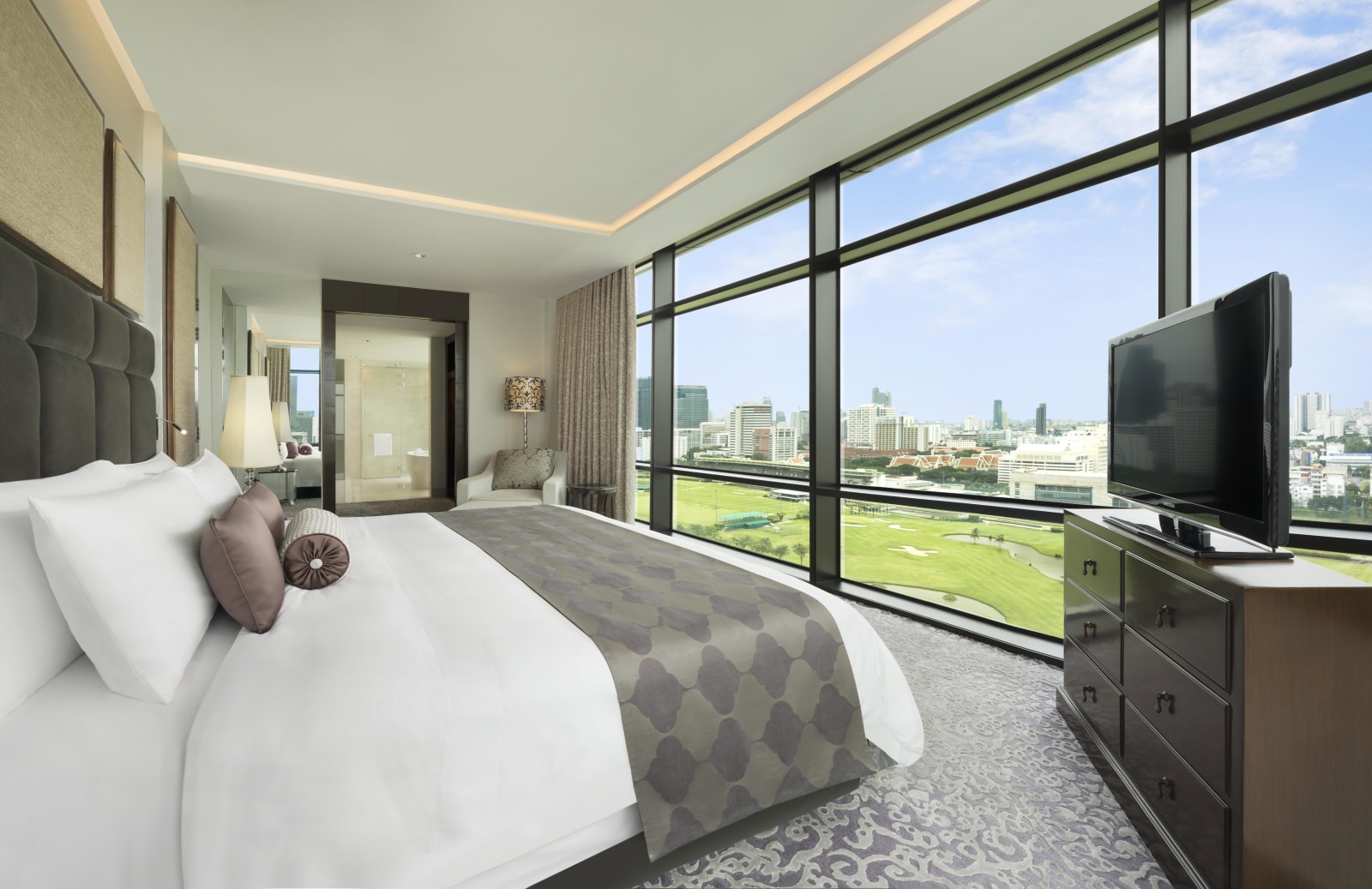 VIU restaurant at The St. Regis Bangkok