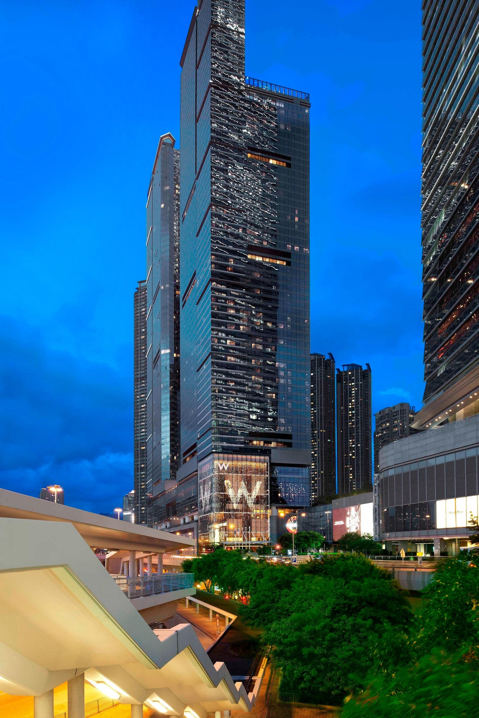 W Hong Kong – foto 1