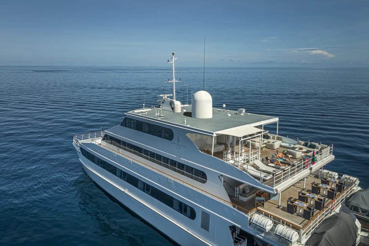Four Seasons Explorer, Palau - Cruising Resort – foto 1
