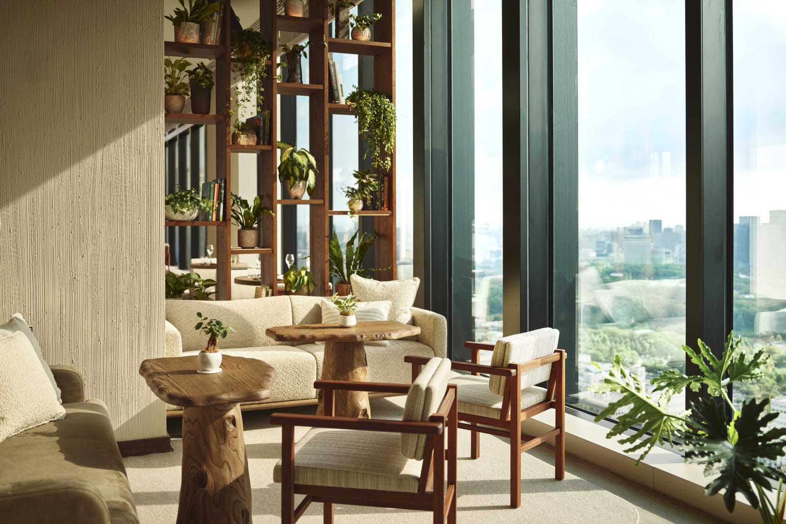 NiNi, the signature restaurant, and its bar area