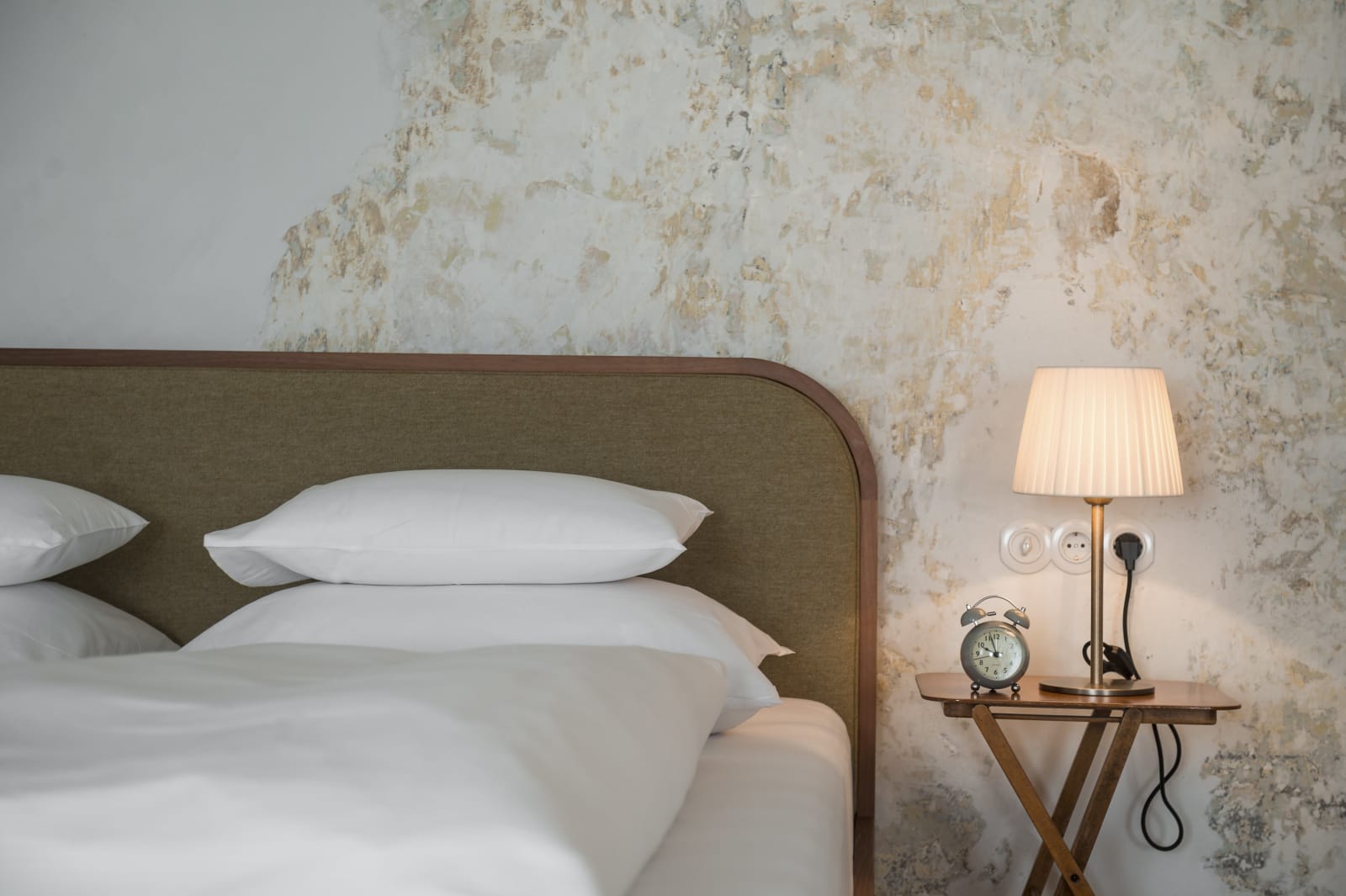 1477 Reichhalter Eat & Sleep – foto 1