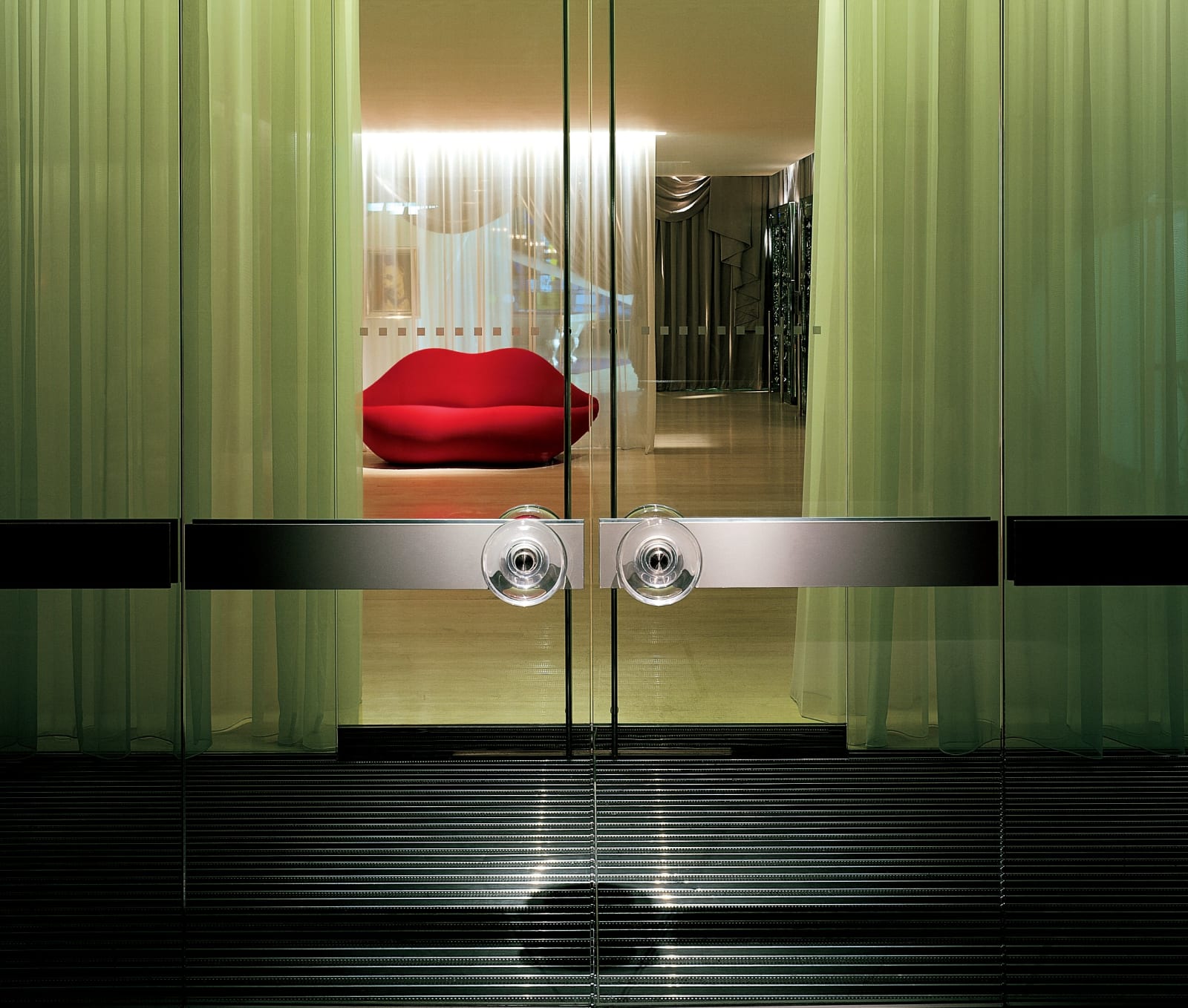 Sanderson London – foto 1