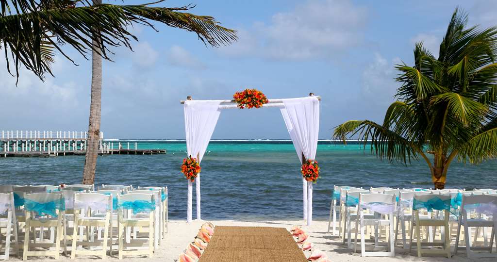 Las Terrazas Resort and Residences Ambergris – foto 1