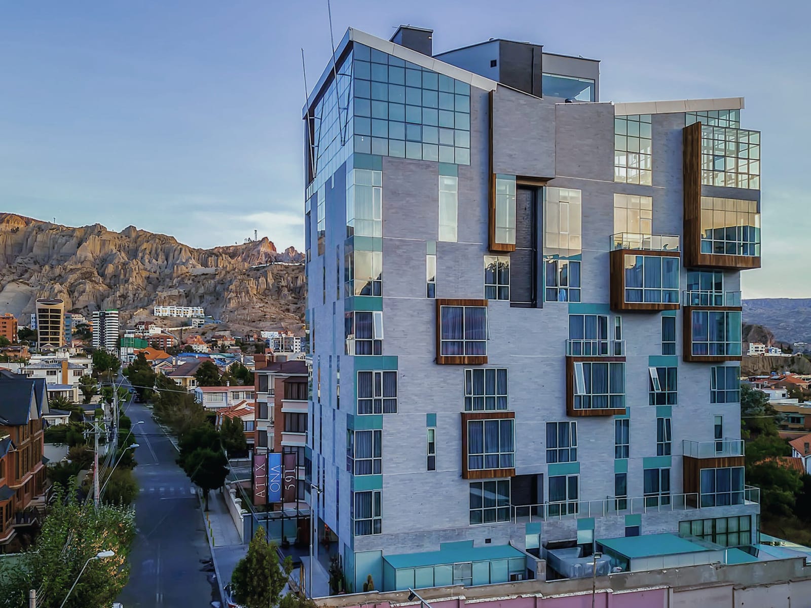 Atix Hotel – foto 1