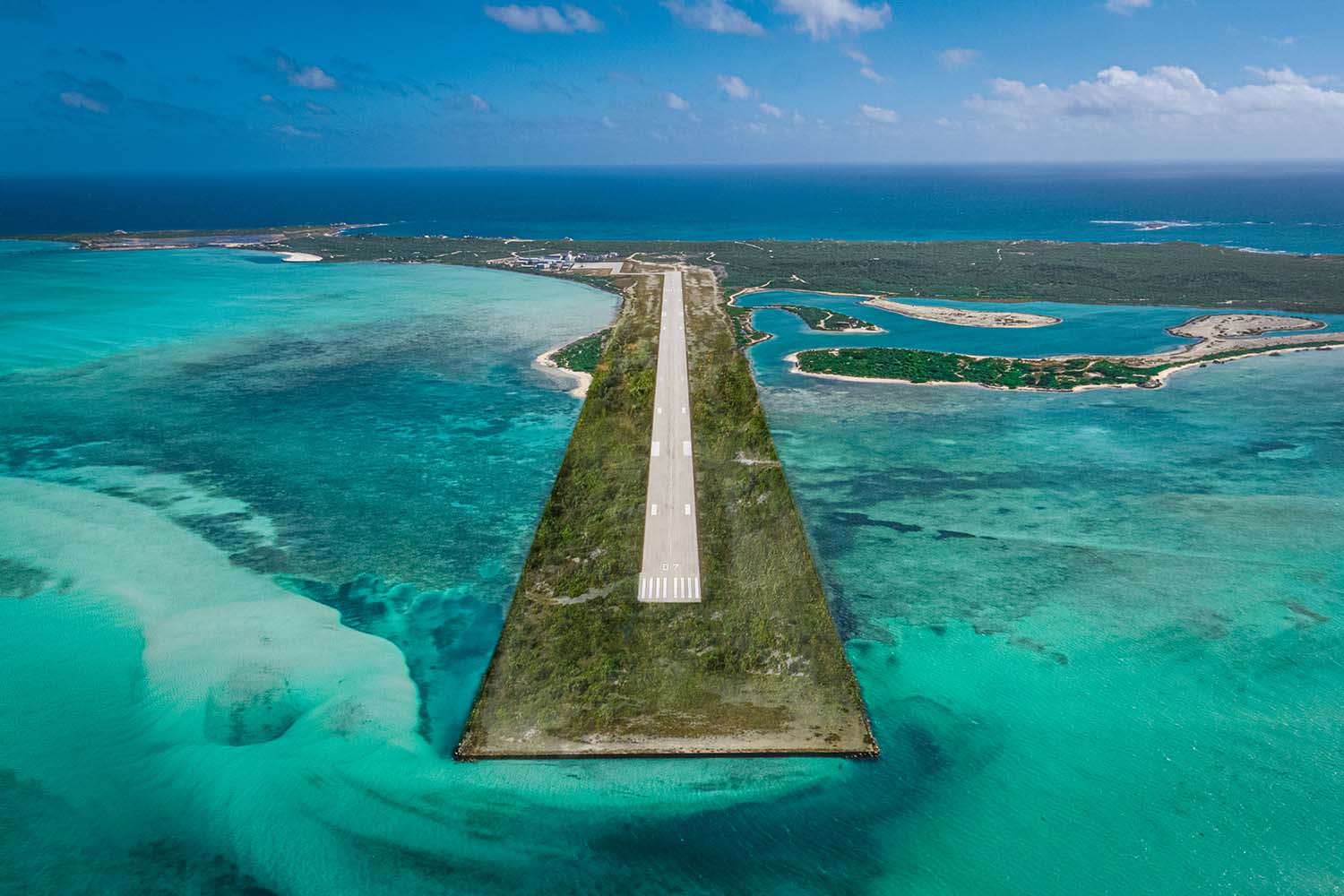 Ambergris Cay Private Island – All Inclusive – PLS Island Hopper Flight Included – foto 1